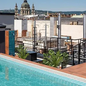 Swu Magazine Bed & Breakfast Budapest